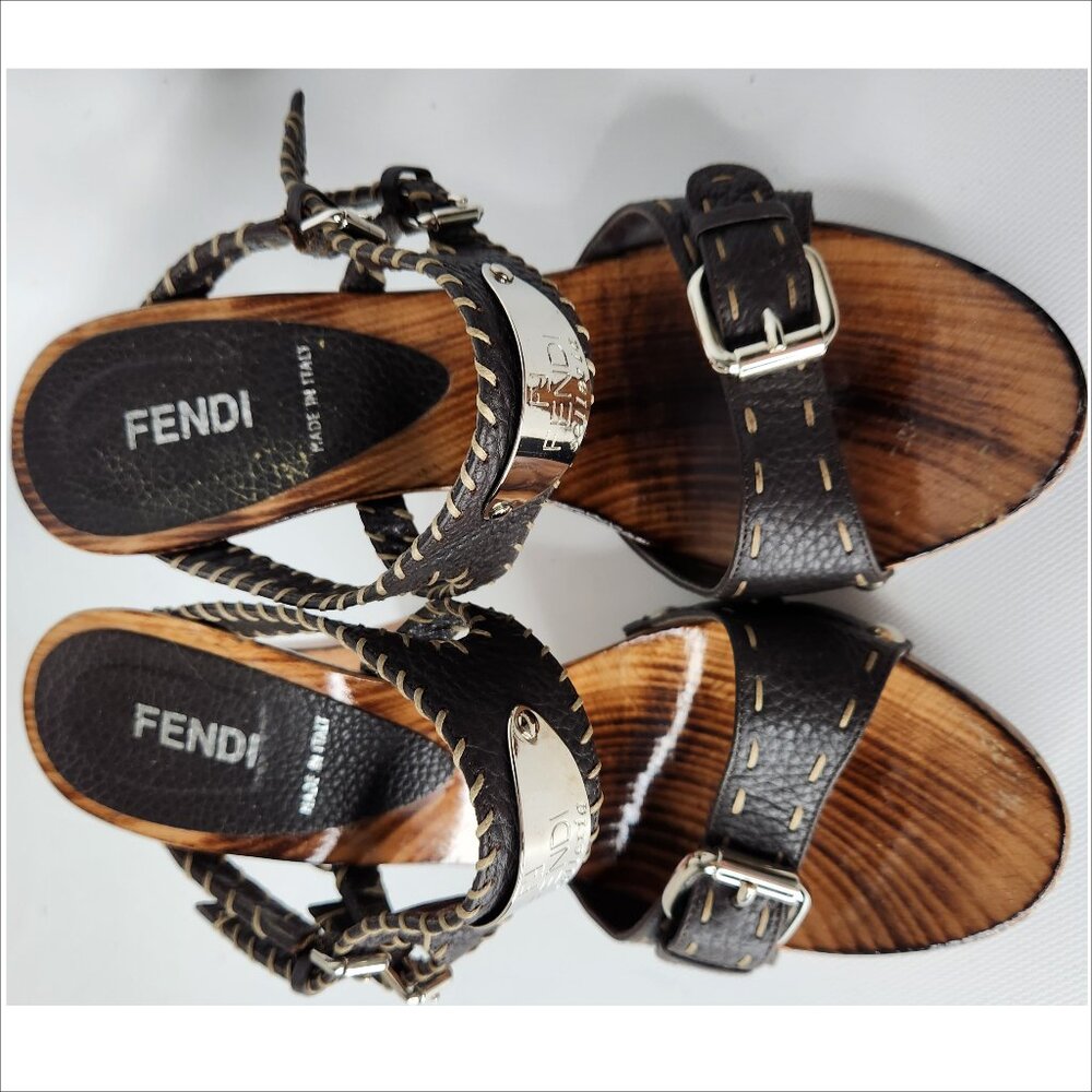 FENDI vintage 38 woman Wood & hand stitched Leather LOGO buckle Sandals Authentc - Picture 3 of 5